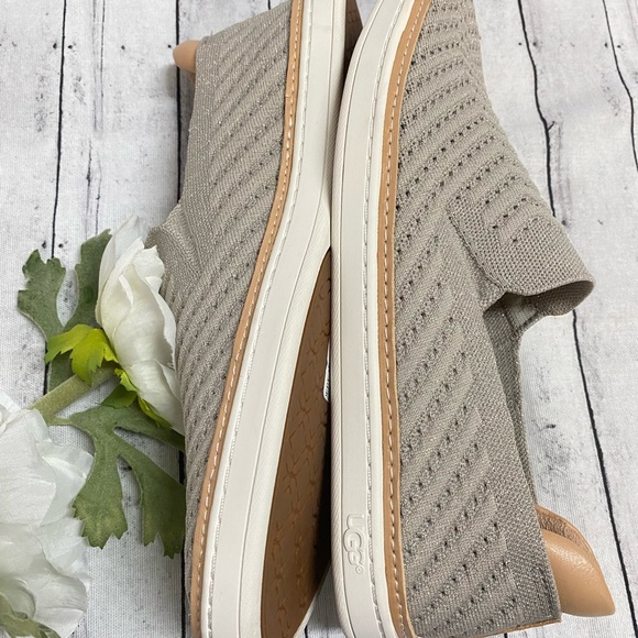 NWT Plimsolls UGG - Picture 4 of 8